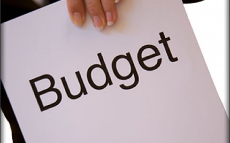 7 Ways to Save Money at College