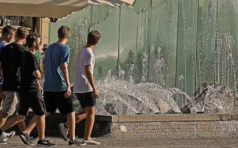 Top Tips To Stay Safe This Summer