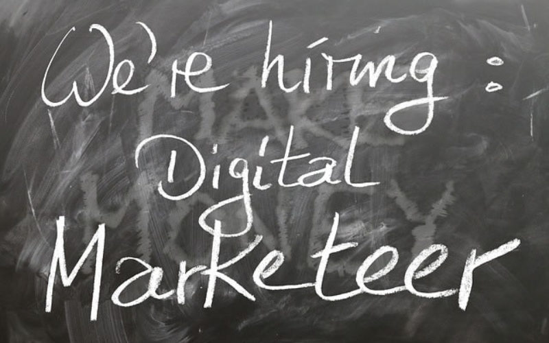 4 Creative Part-Time Jobs That Mix Well With A School Schedule