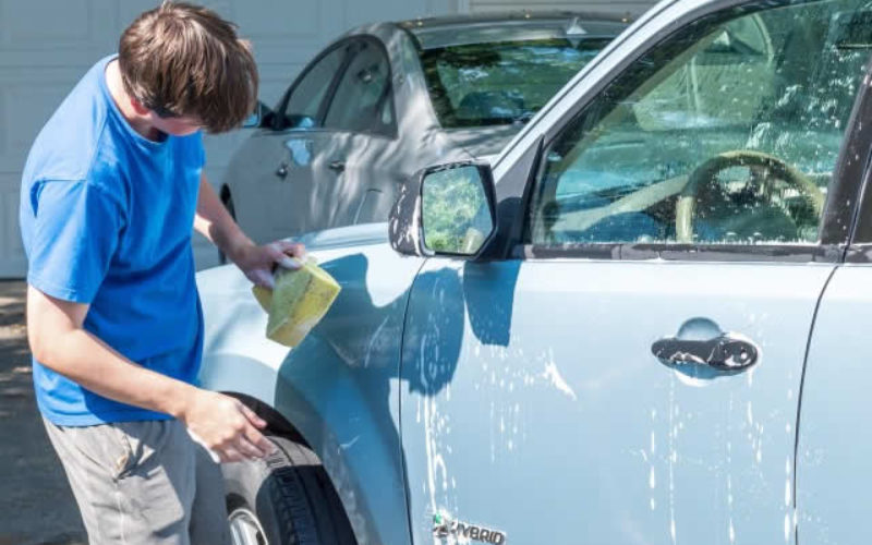 Four Helpful Car Care Tips for College Students