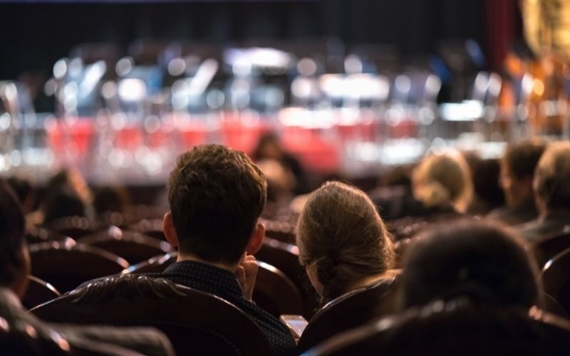 6 Key Tips for First-Time Student Stage Managers