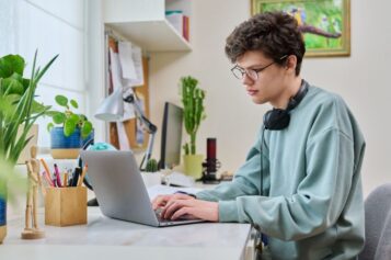 Simple Ways To Make Money in Your Spare Time