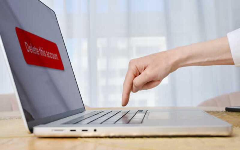 Social Media in College: Building a Positive Online Presence and Managing Digital Footprint