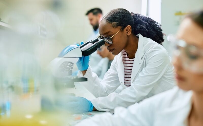Essential Skills You Need To Work in a Lab