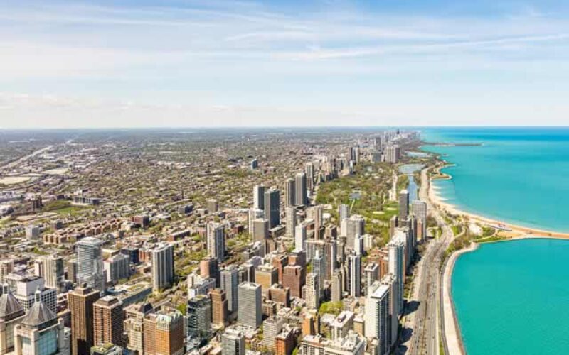 How Chicago’s Size Changes Your Social Life in College
