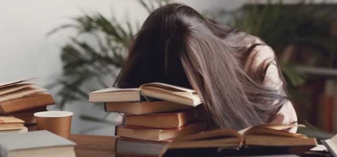 6 Silent Signs of Mental Health Struggles in College Students