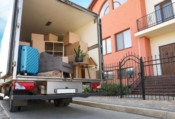 Smart Ways To Transport Furniture on Campus