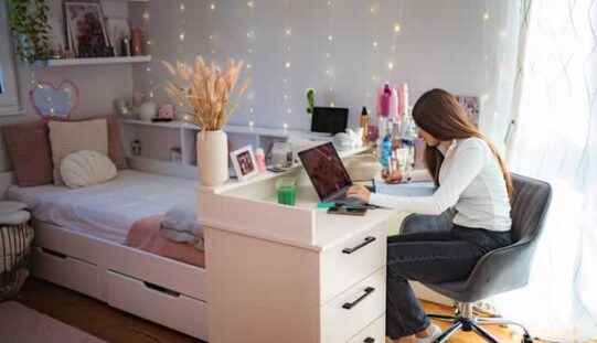 The Ultimate Dorm Room Setup Guide: From Empty Space to Personalized Sanctuary