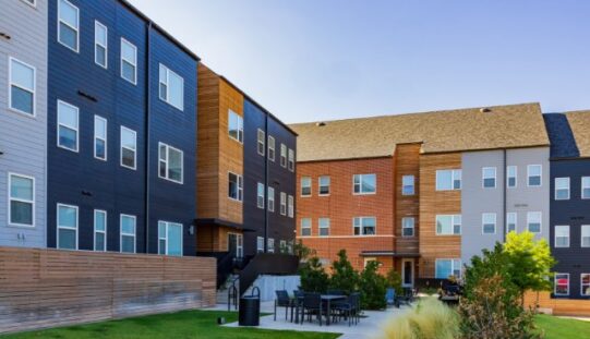 What to Look for in an Apartment Near Campus