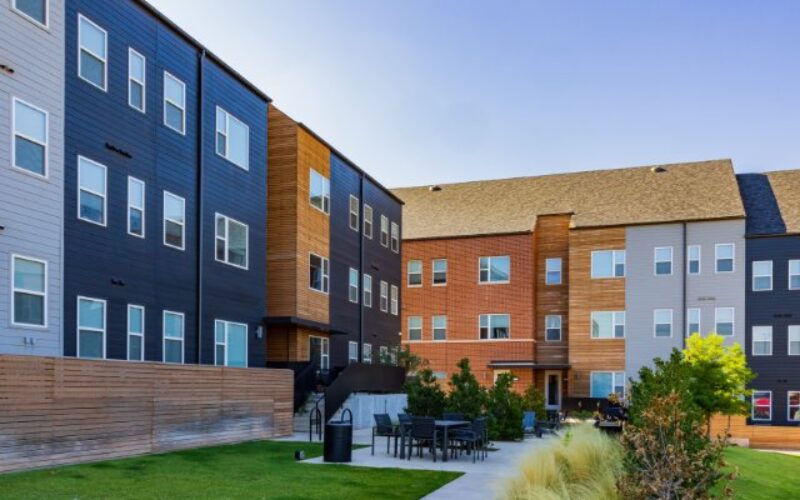 What to Look for in an Apartment Near Campus