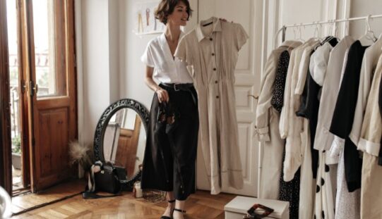 Easy Outfit Ideas for Days You Feel Bloated