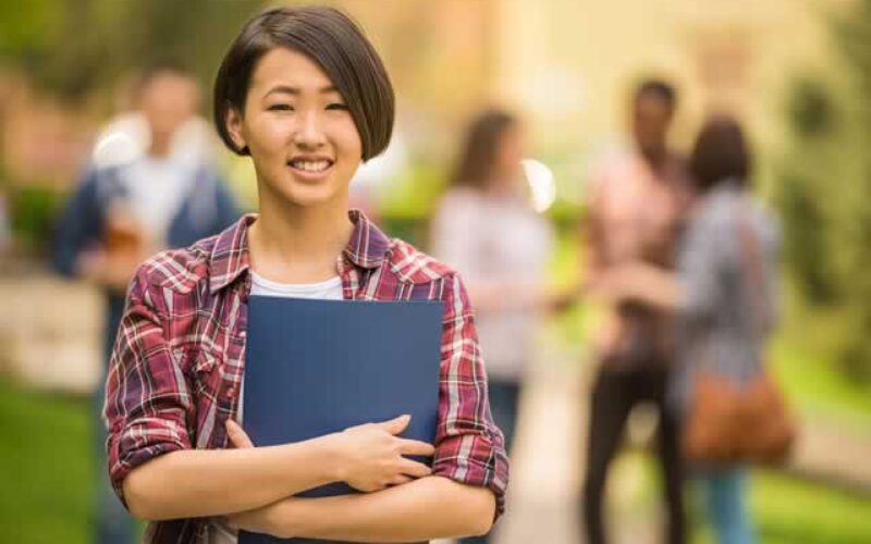How To Make Friends In College When You’re Naturally Shy