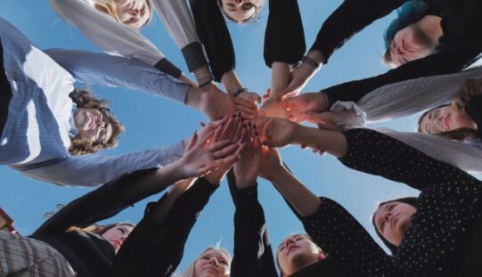 7 Creative Ways Students Can Spread School Spirit