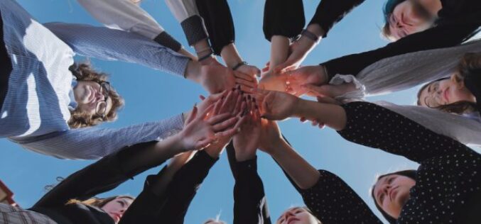 7 Creative Ways Students Can Spread School Spirit