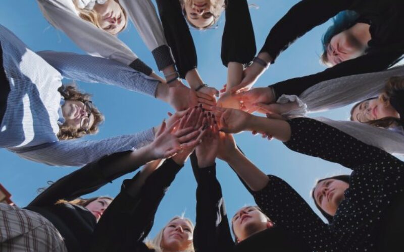7 Creative Ways Students Can Spread School Spirit