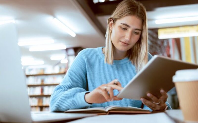 Tips To Help College Students Save Money on Technology